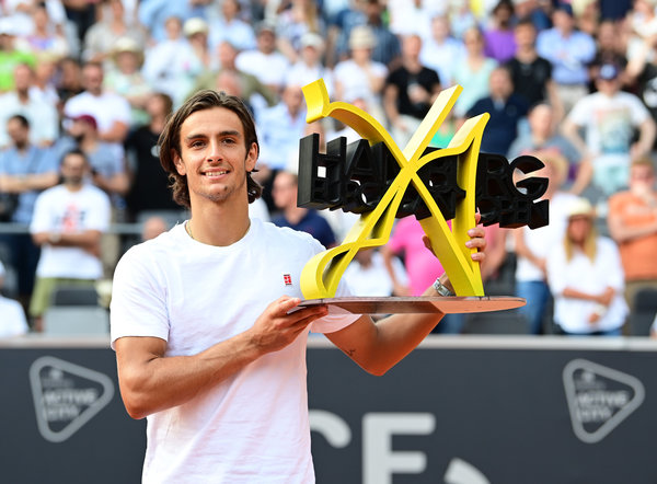 入决赛也离 入决赛也离